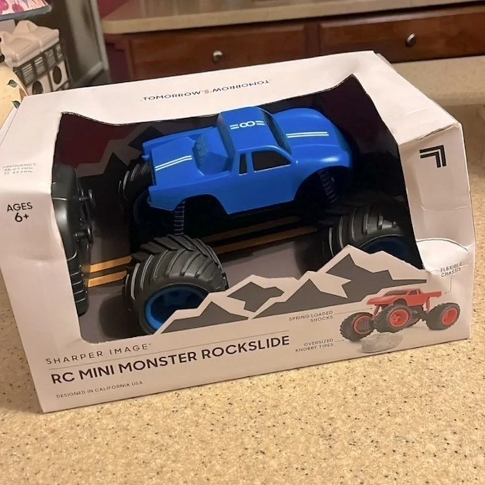 Brand New Sharper Image Remote Control Mini Monster Truck Rockslide Blue Toy